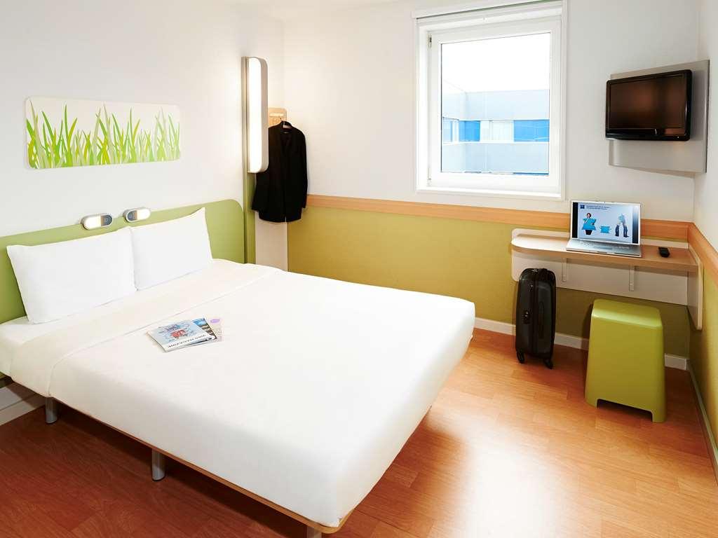 Ibis Budget Marseille Vieux Port Rom bilde